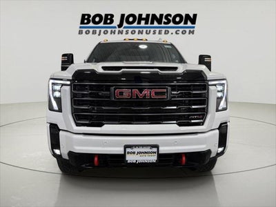 2025 GMC Sierra 2500HD 4WD Crew Cab Standard Bed AT4