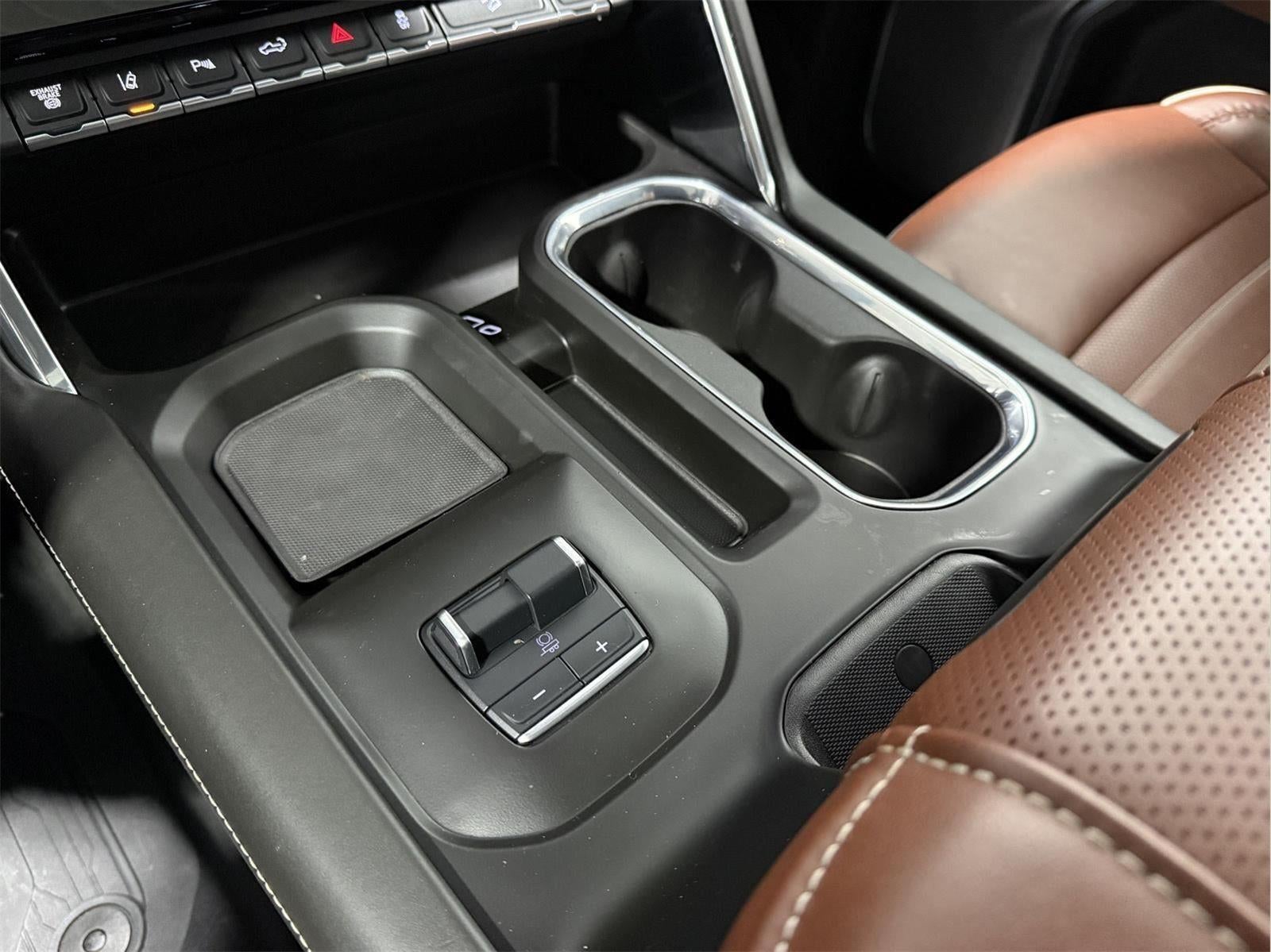 2025 GMC Sierra 2500HD Crew Cab, Standard Bed, Denali Ultimate, 4WD