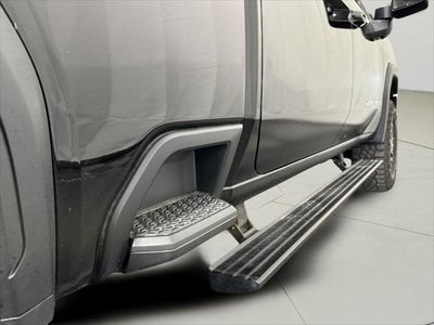 2025 GMC Sierra 2500HD Crew Cab, Standard Bed, AT4X, 4WD