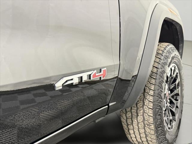 2026 GMC Canyon AT4 4WD