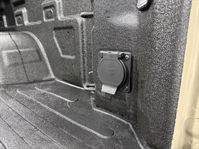 2022 GMC Sierra 1500 4WD Crew Cab Short Box Elevation