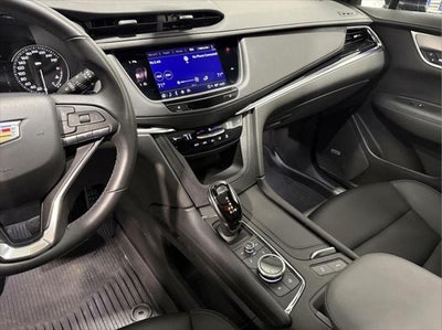 2024 Cadillac XT6 Luxury