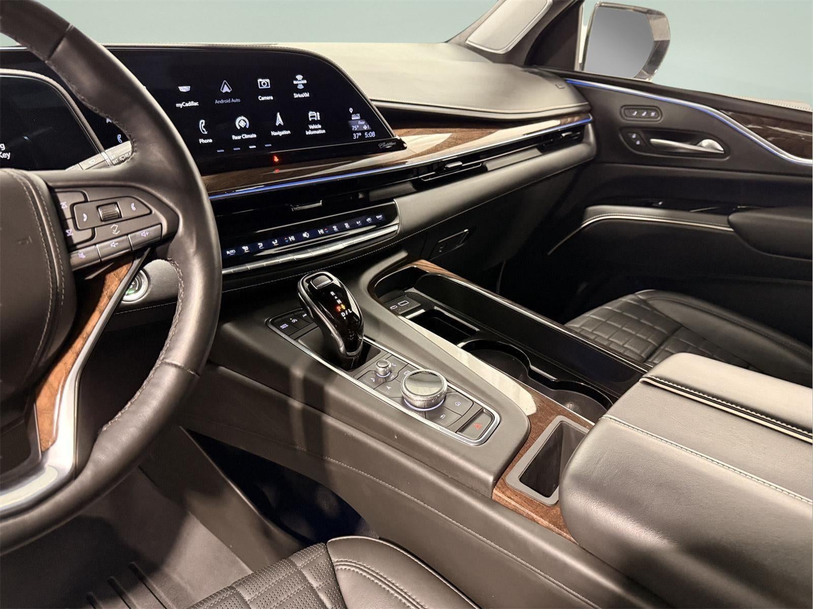 2023 Cadillac Escalade 4WD Sport Platinum