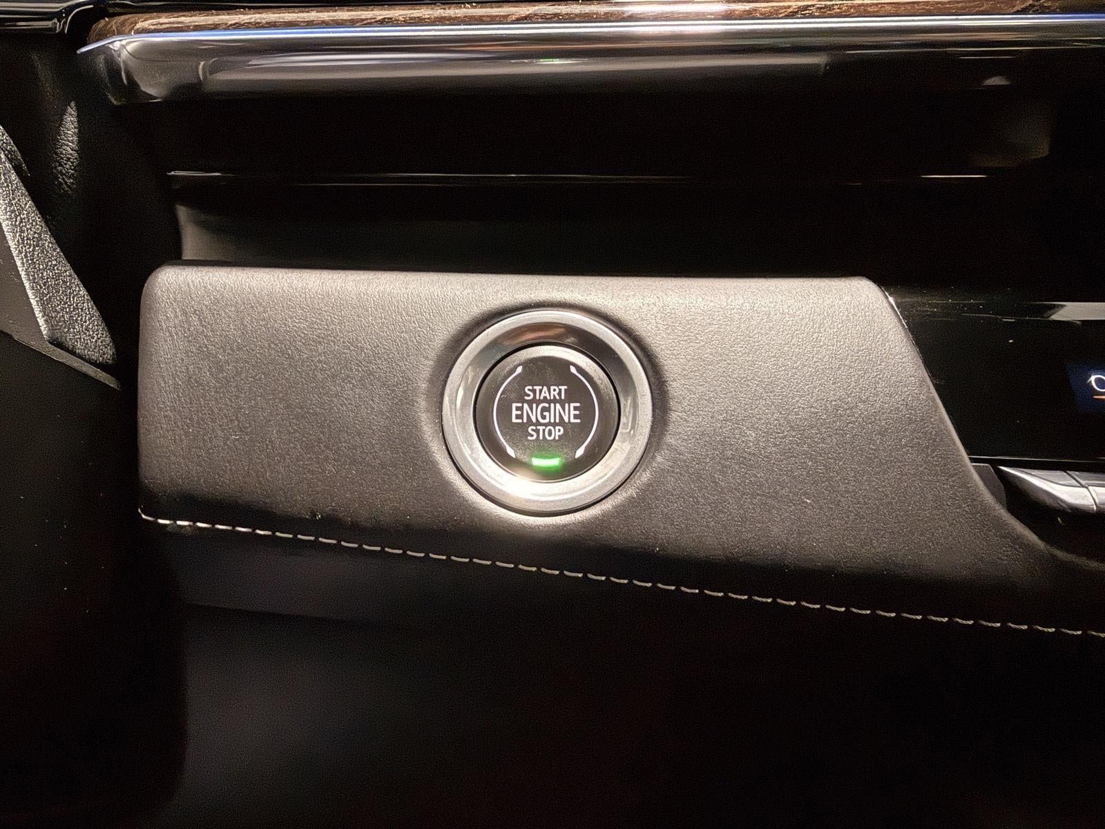 2023 Cadillac Escalade 4WD Sport Platinum