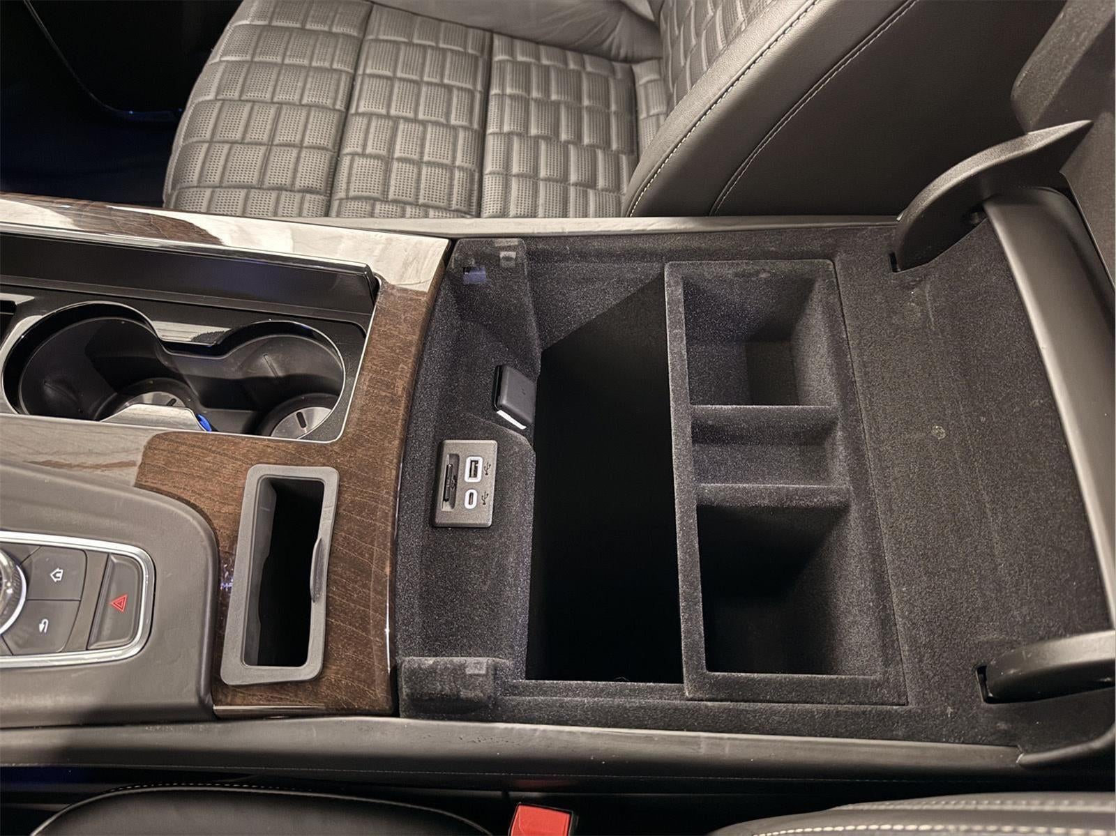 2023 Cadillac Escalade 4WD Sport Platinum