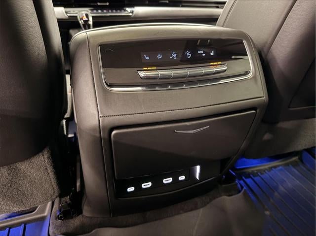 2023 Cadillac Escalade 4WD Sport Platinum