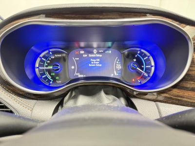2023 Chrysler Pacifica Hybrid Pinnacle