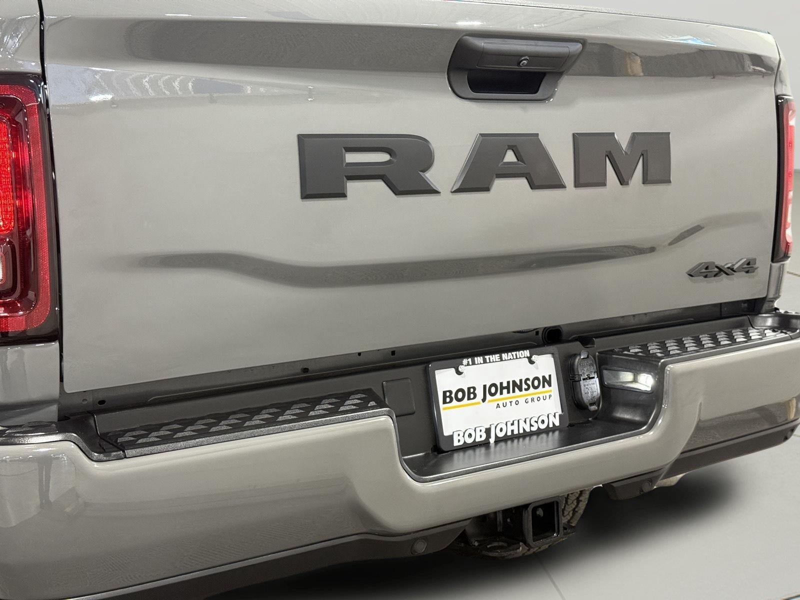 2026 RAM 2500 Black Express Crew Cab 4x4 6'4' Box