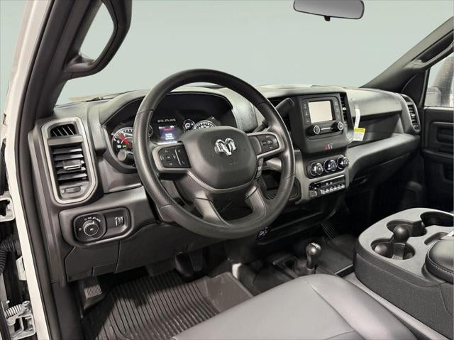 2024 RAM 5500 Chassis Tradesman/SLT