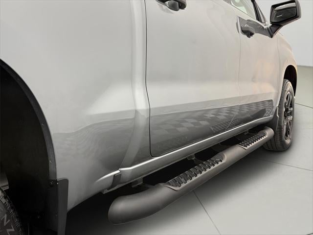 2024 Chevrolet Silverado 1500 4WD Crew Cab Short Bed Custom