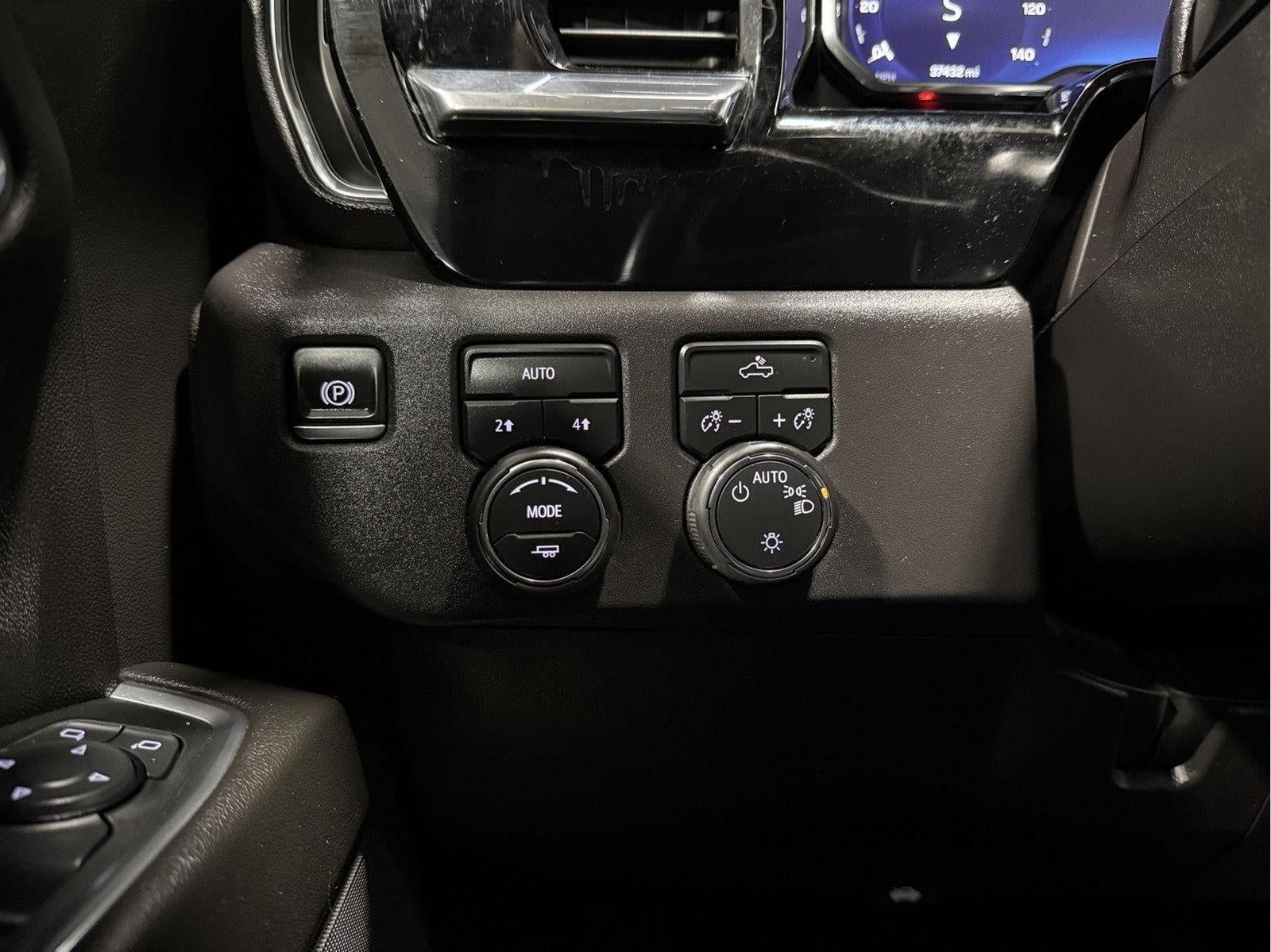 2024 Chevrolet Silverado 1500 4WD Crew Cab Short Bed LT with 2FL