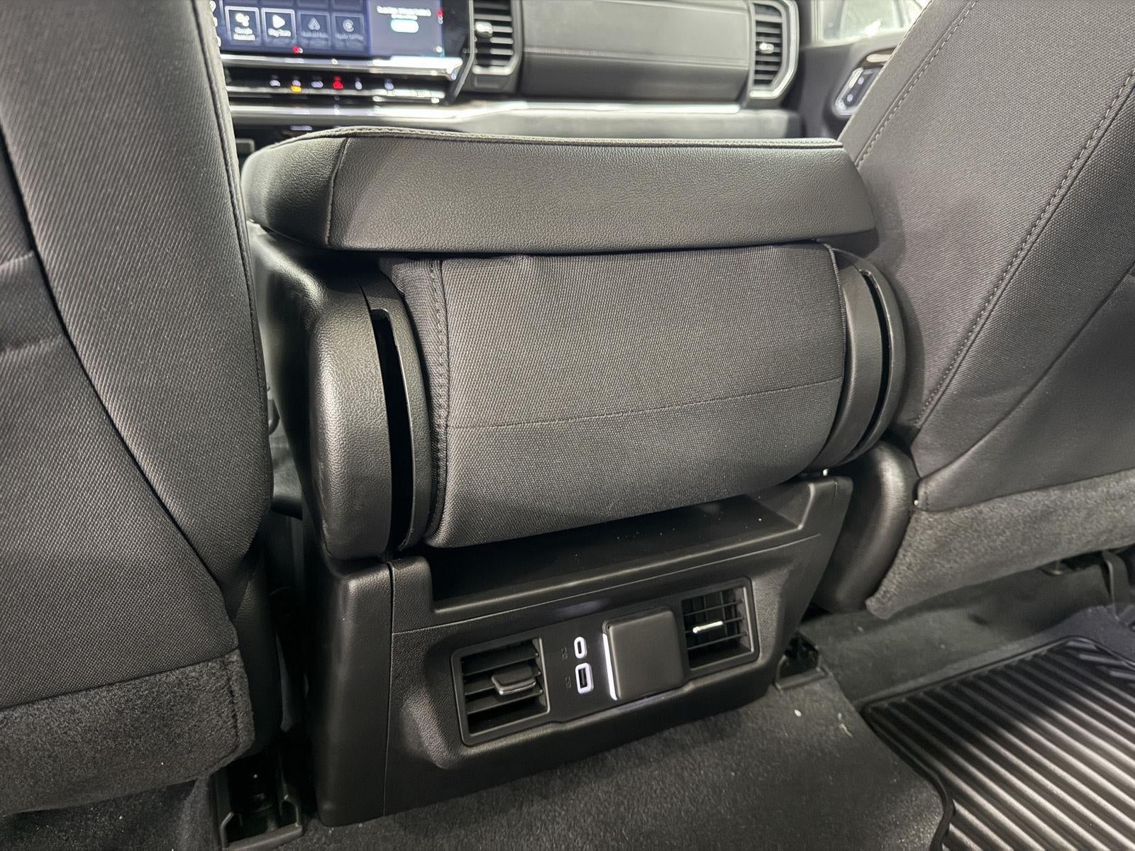 2025 GMC Sierra 1500 4WD Crew Cab Short Box Elevation with 3VL