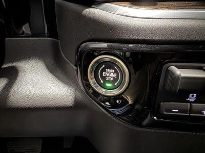 2025 GMC Sierra 1500 4WD Crew Cab Short Box Elevation with 3VL