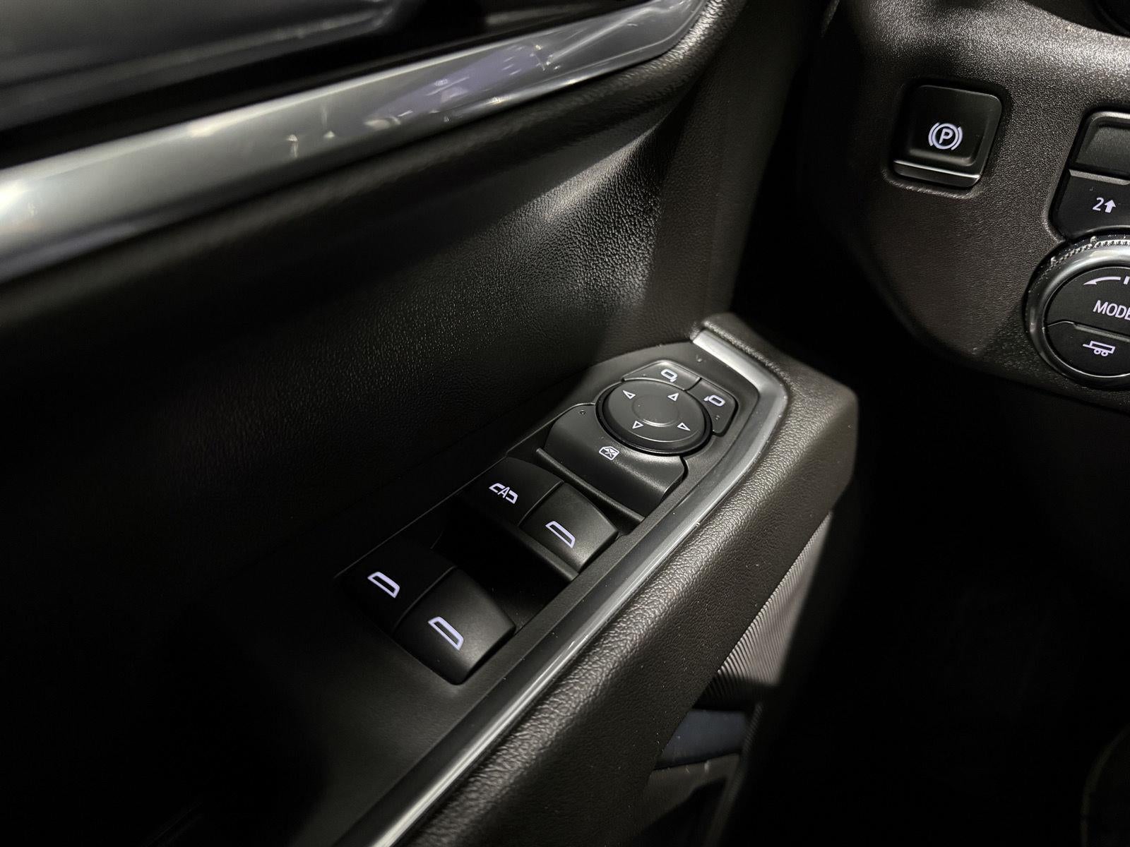 2024 GMC Sierra 1500 4WD Crew Cab Short Box Elevation with 3VL