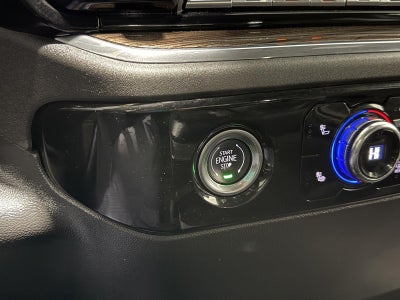 2024 GMC Sierra 1500 4WD Crew Cab Short Box Elevation with 3VL