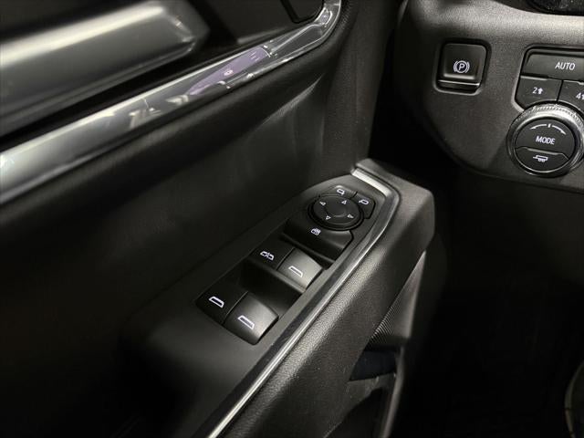 2024 GMC Sierra 1500 4WD Crew Cab Short Box Elevation with 3VL