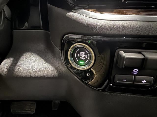 2025 GMC Sierra 1500 4WD Crew Cab Short Box Elevation with 3SB