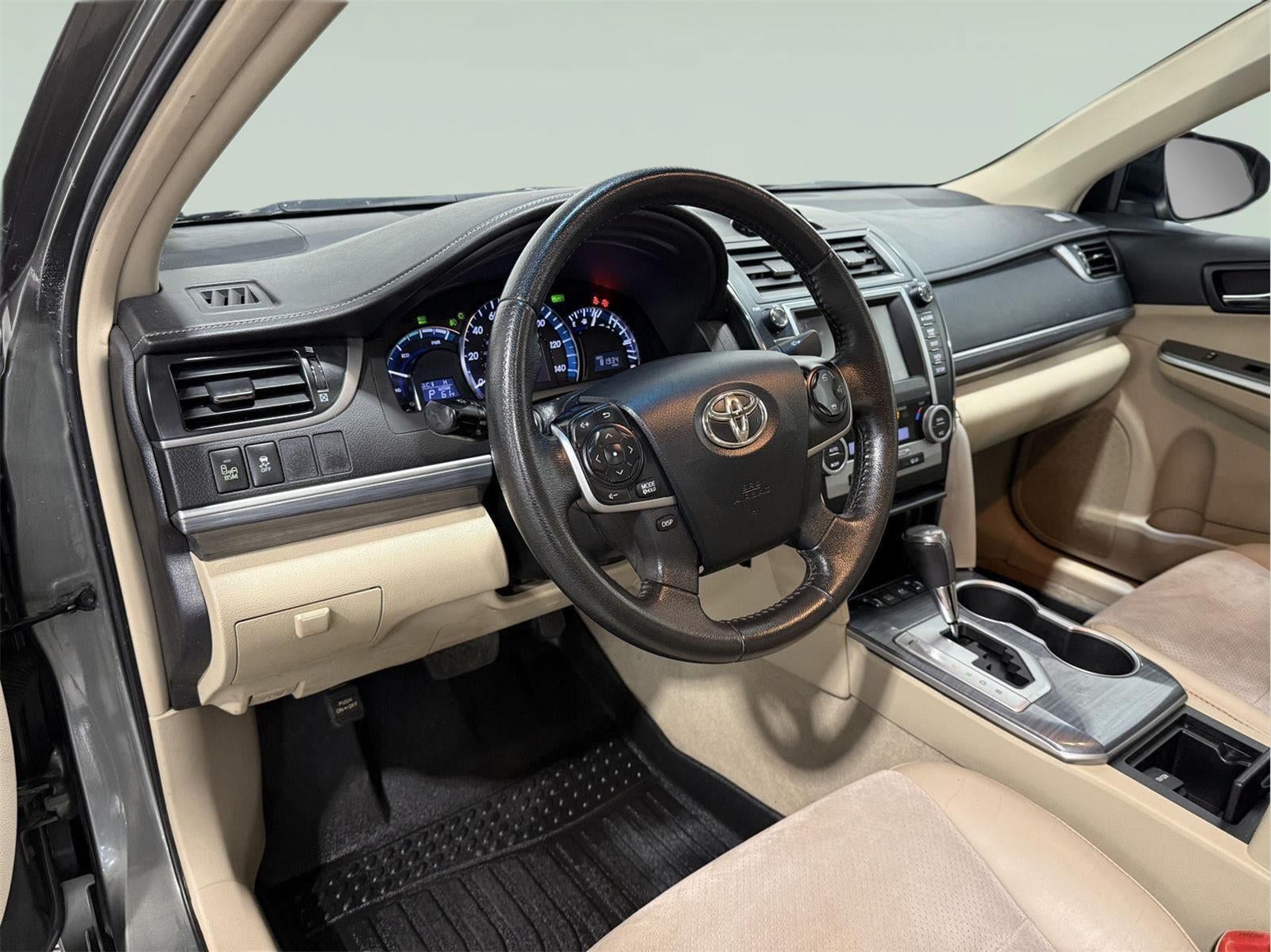 2012 Toyota Camry Hybrid XLE