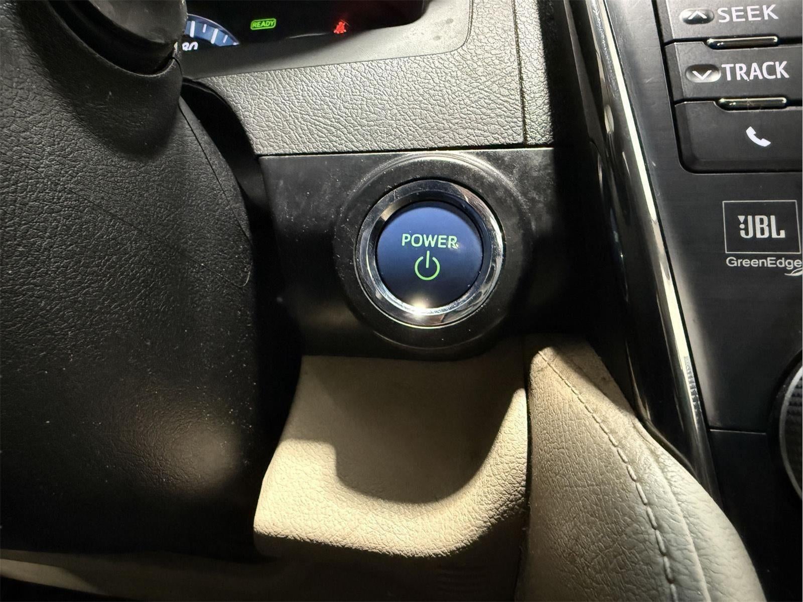 2012 Toyota Camry Hybrid XLE