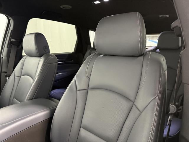 2022 Buick Enclave AWD Essence