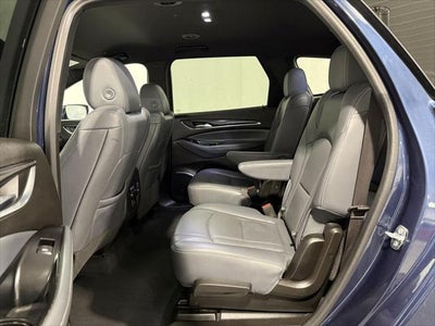 2022 Buick Enclave AWD Essence