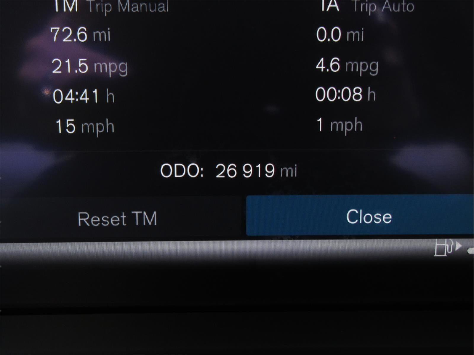 2023 Volvo S60 B5 Plus Dark Theme