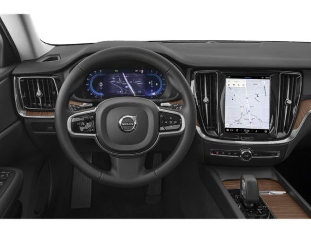 2023 Volvo S60 B5 Plus Dark Theme