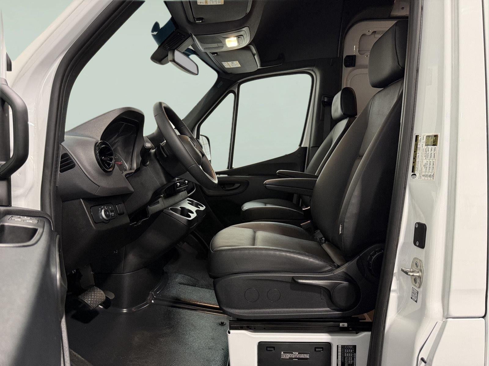 2025 Mercedes-Benz Sprinter 2500 High Roof 4-Cyl Diesel HO