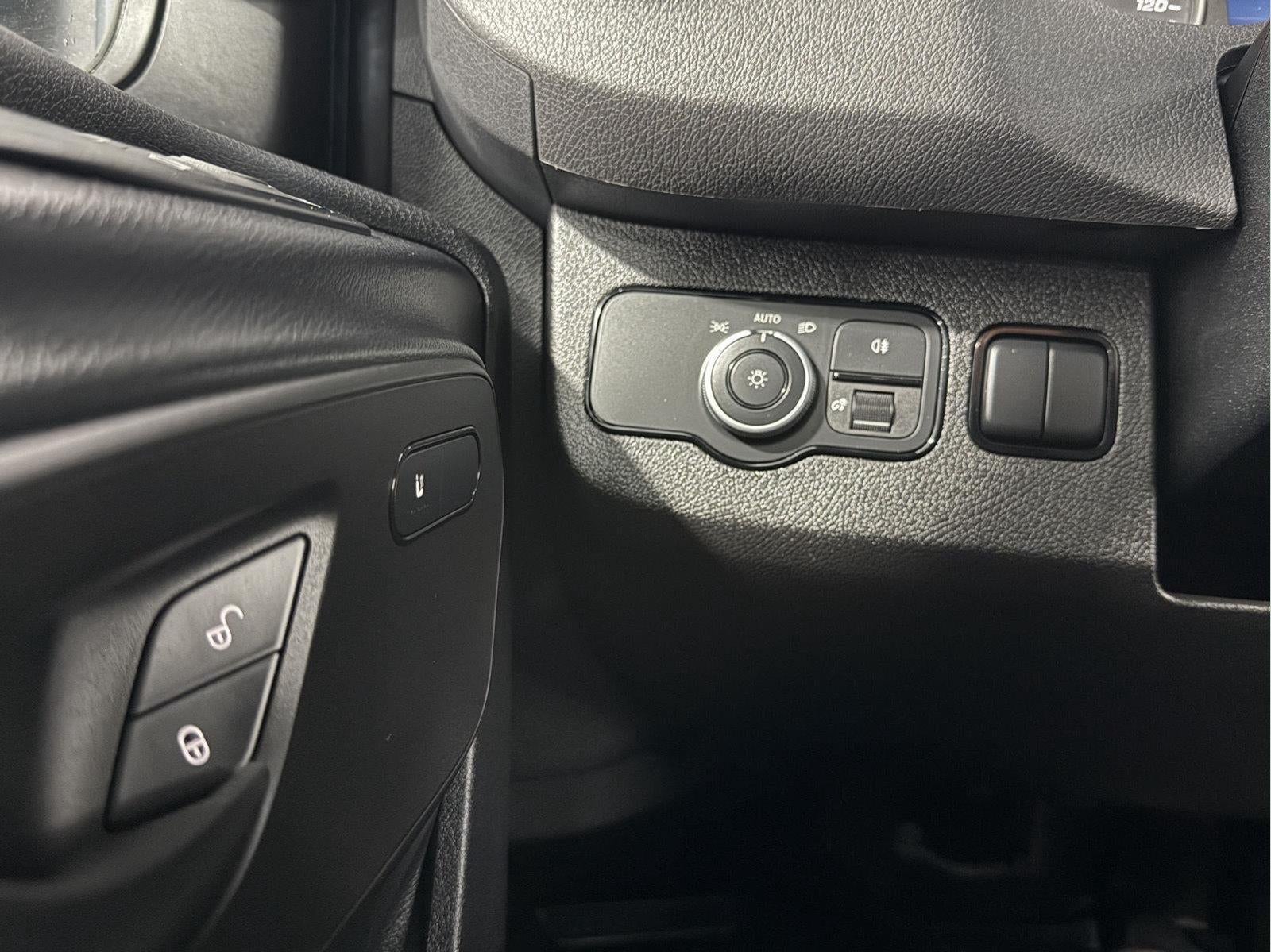 2025 Mercedes-Benz Sprinter 2500 High Roof 4-Cyl Diesel HO