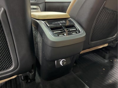 2018 Volvo XC90 T6 Momentum