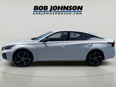 2023 Nissan Altima 2.5 SR