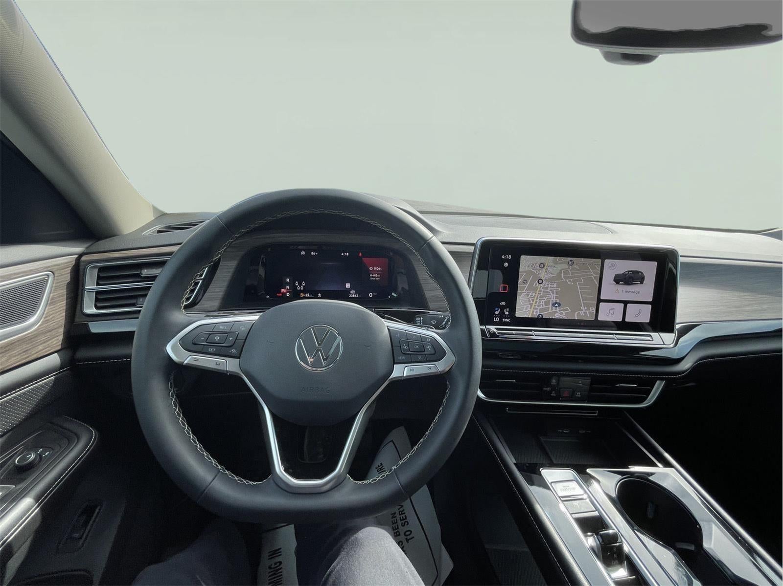 2024 Volkswagen Atlas 2.0T SEL