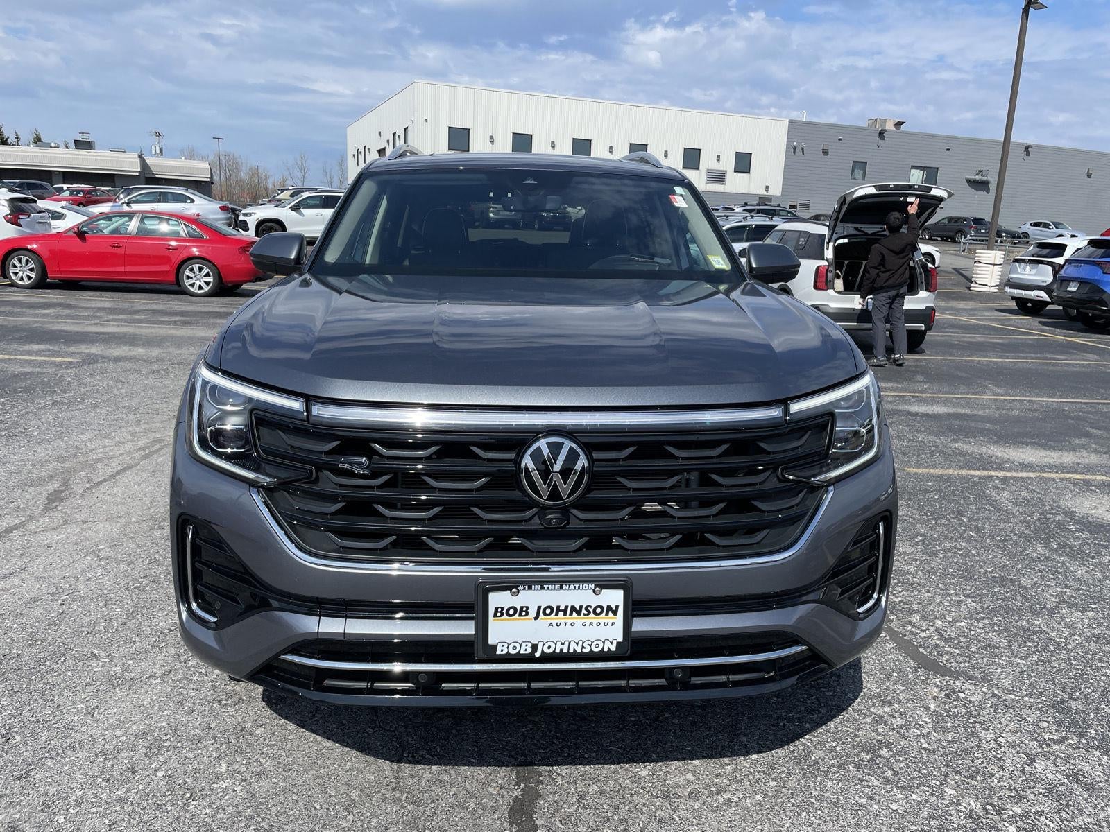 2024 Volkswagen Atlas 2.0T SEL Premium R-Line