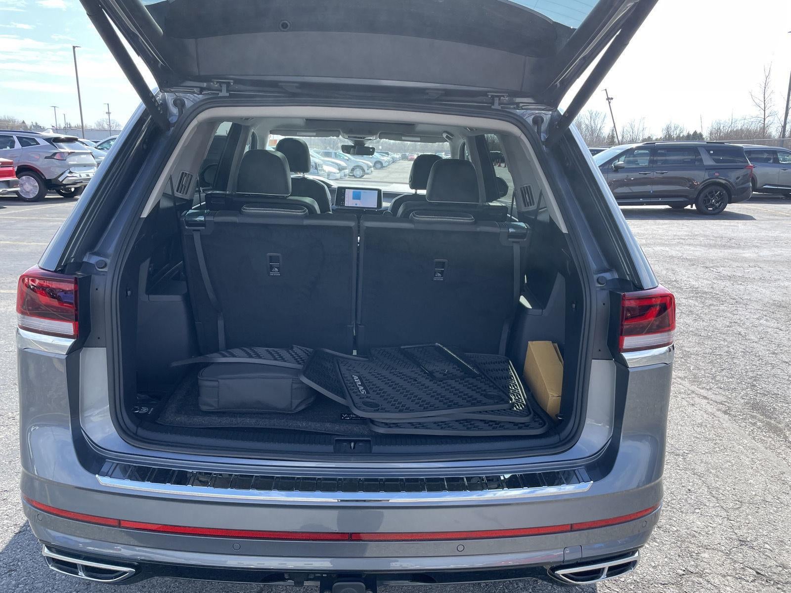 2024 Volkswagen Atlas 2.0T SEL Premium R-Line