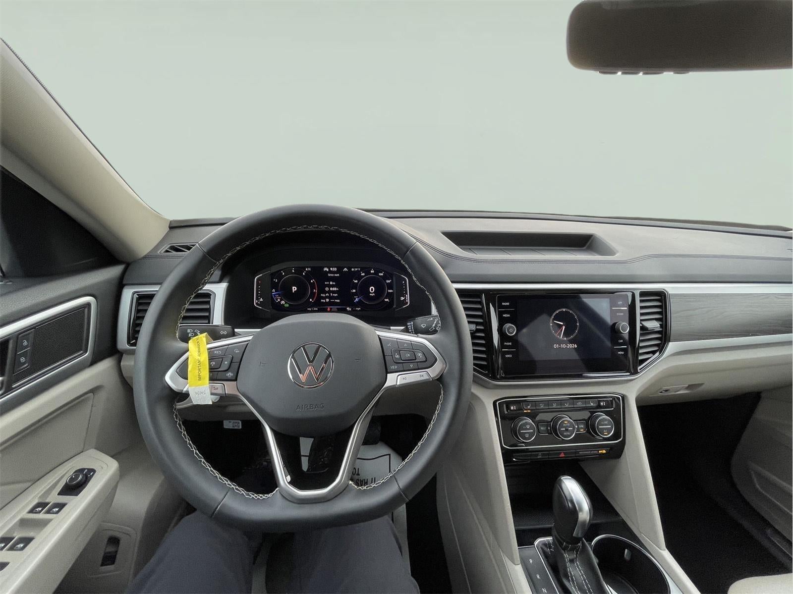 2023 Volkswagen Atlas 3.6L V6 SE w/Technology