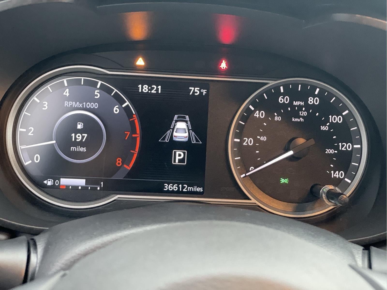2021 Nissan Versa SR