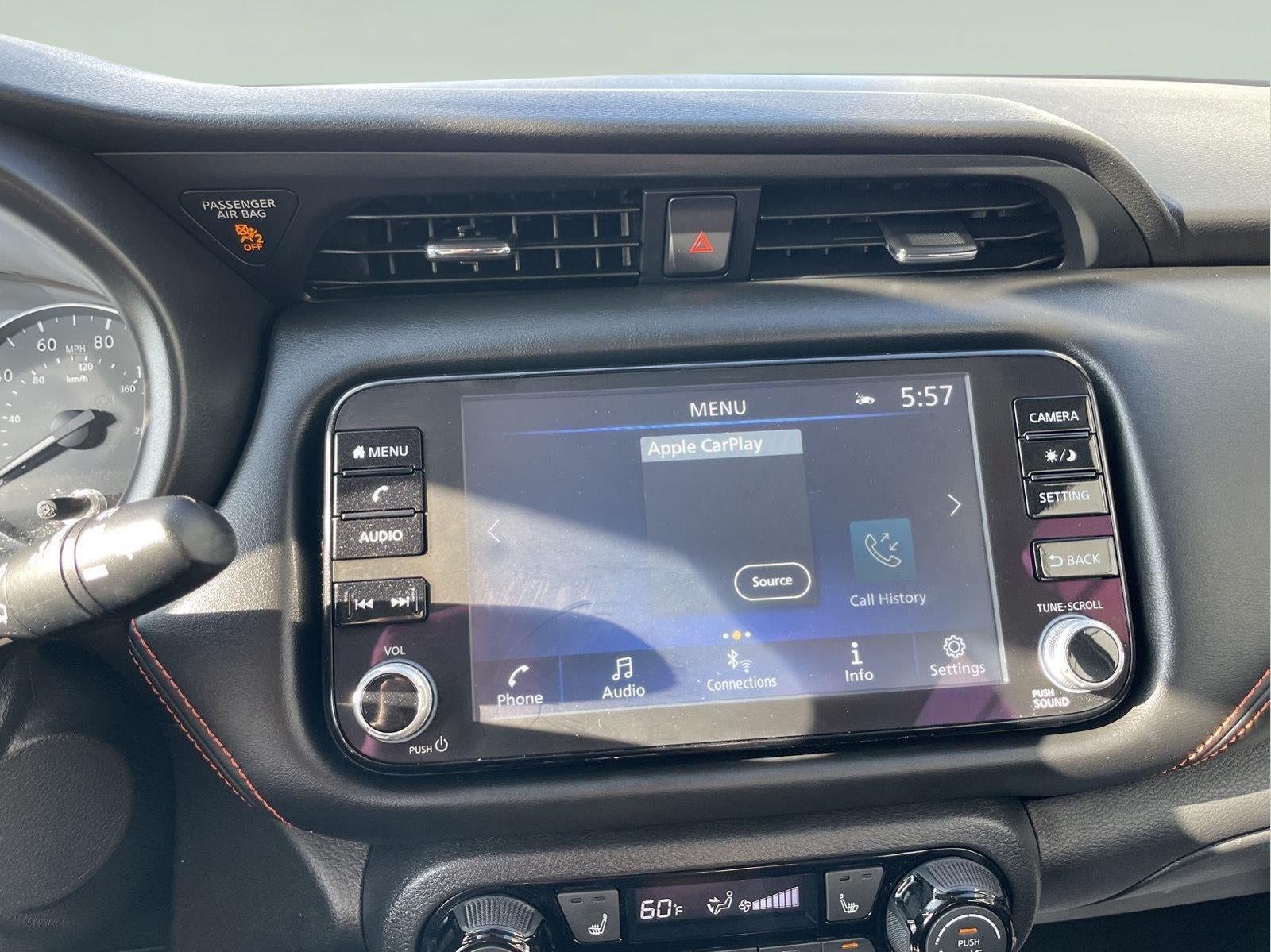 2022 Nissan Kicks SR