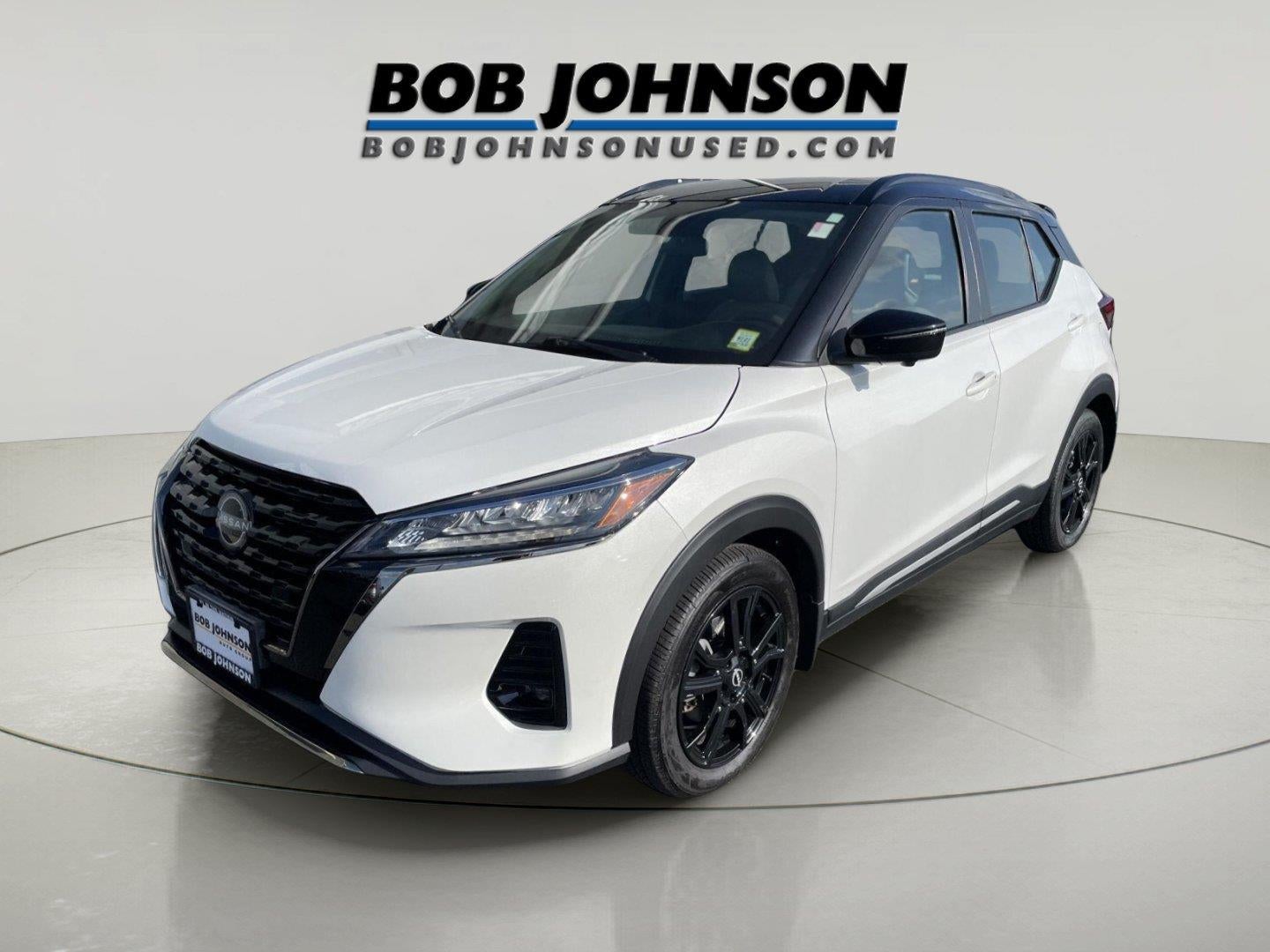 2022 Nissan Kicks SR