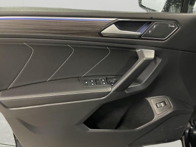 2023 Volkswagen Tiguan SEL R-Line