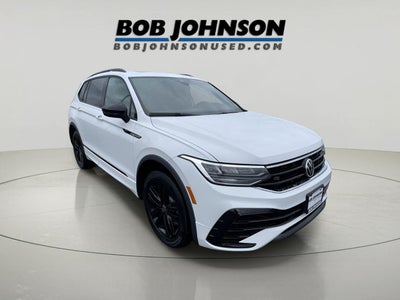 2022 Volkswagen Tiguan SE R-Line Black