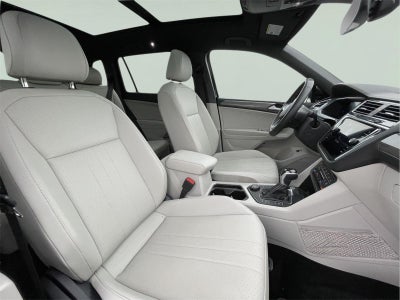 2023 Volkswagen Tiguan SE R-Line Black