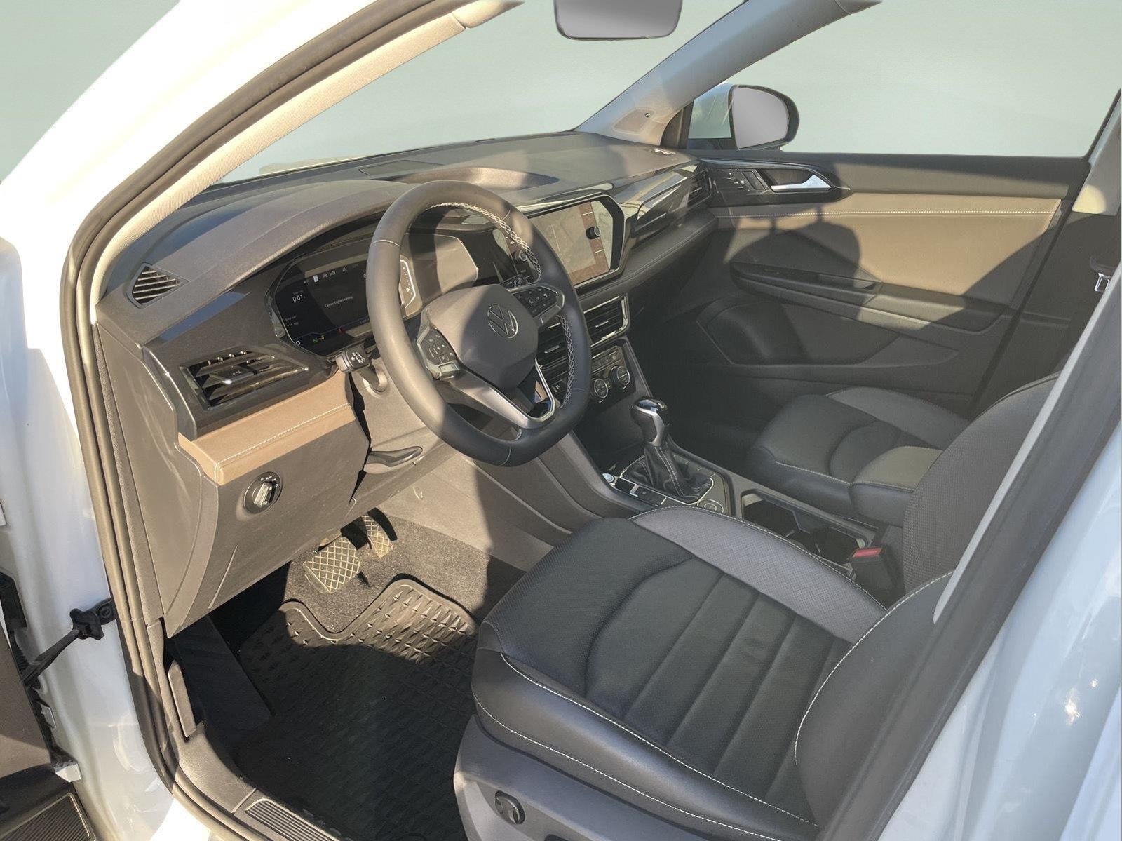 2022 Volkswagen Taos SEL