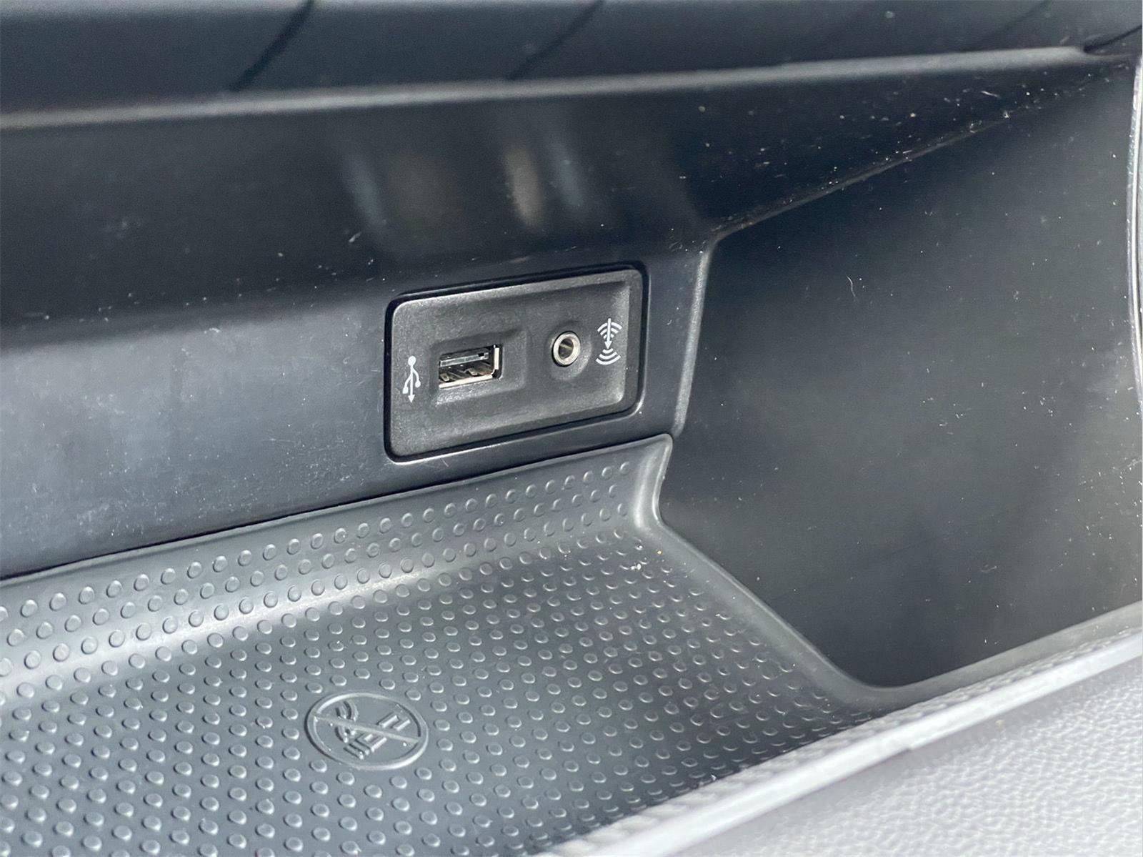 2018 Volkswagen Beetle S