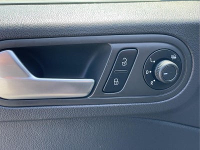 2018 Volkswagen Beetle S