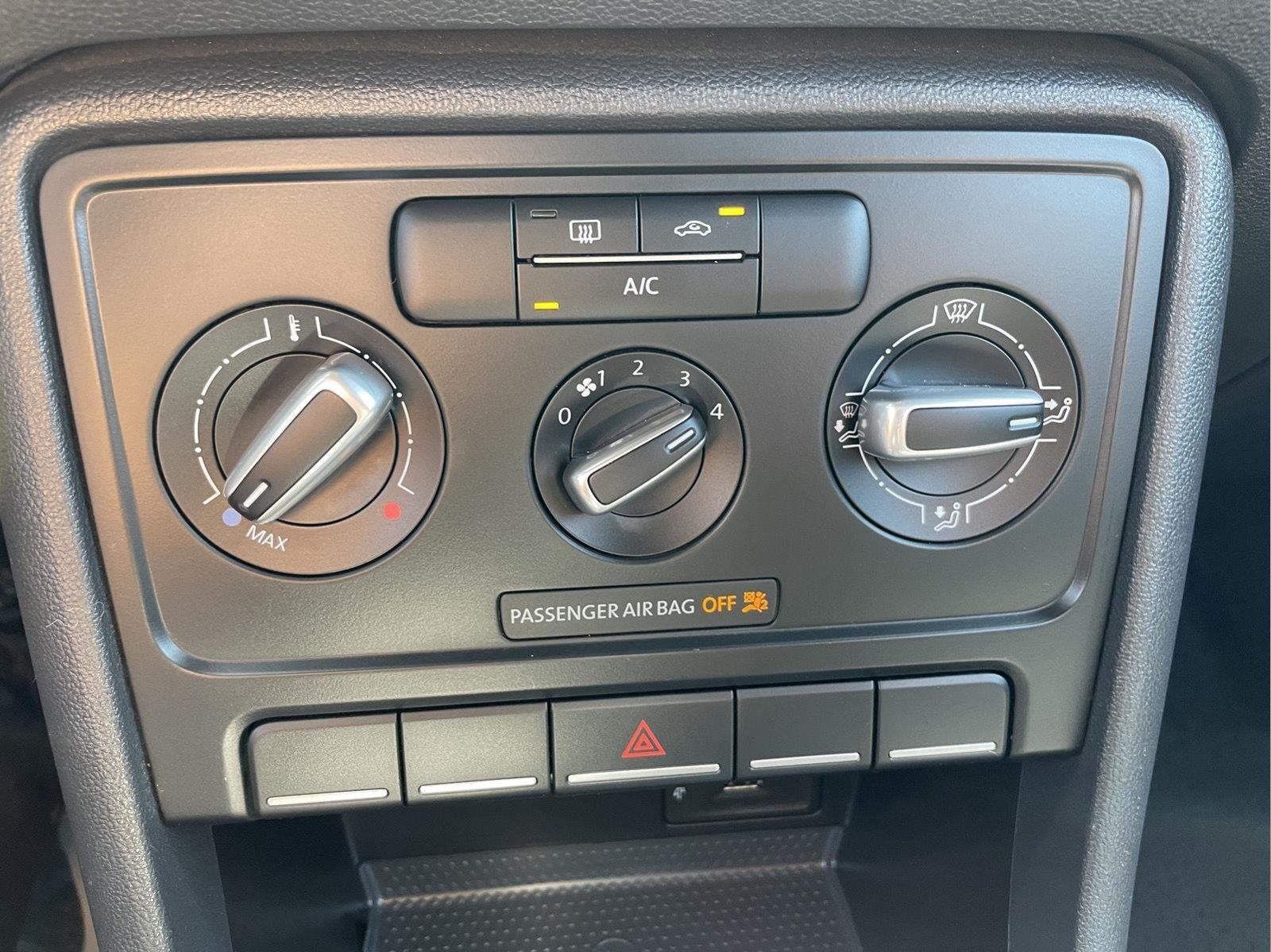 2018 Volkswagen Beetle S