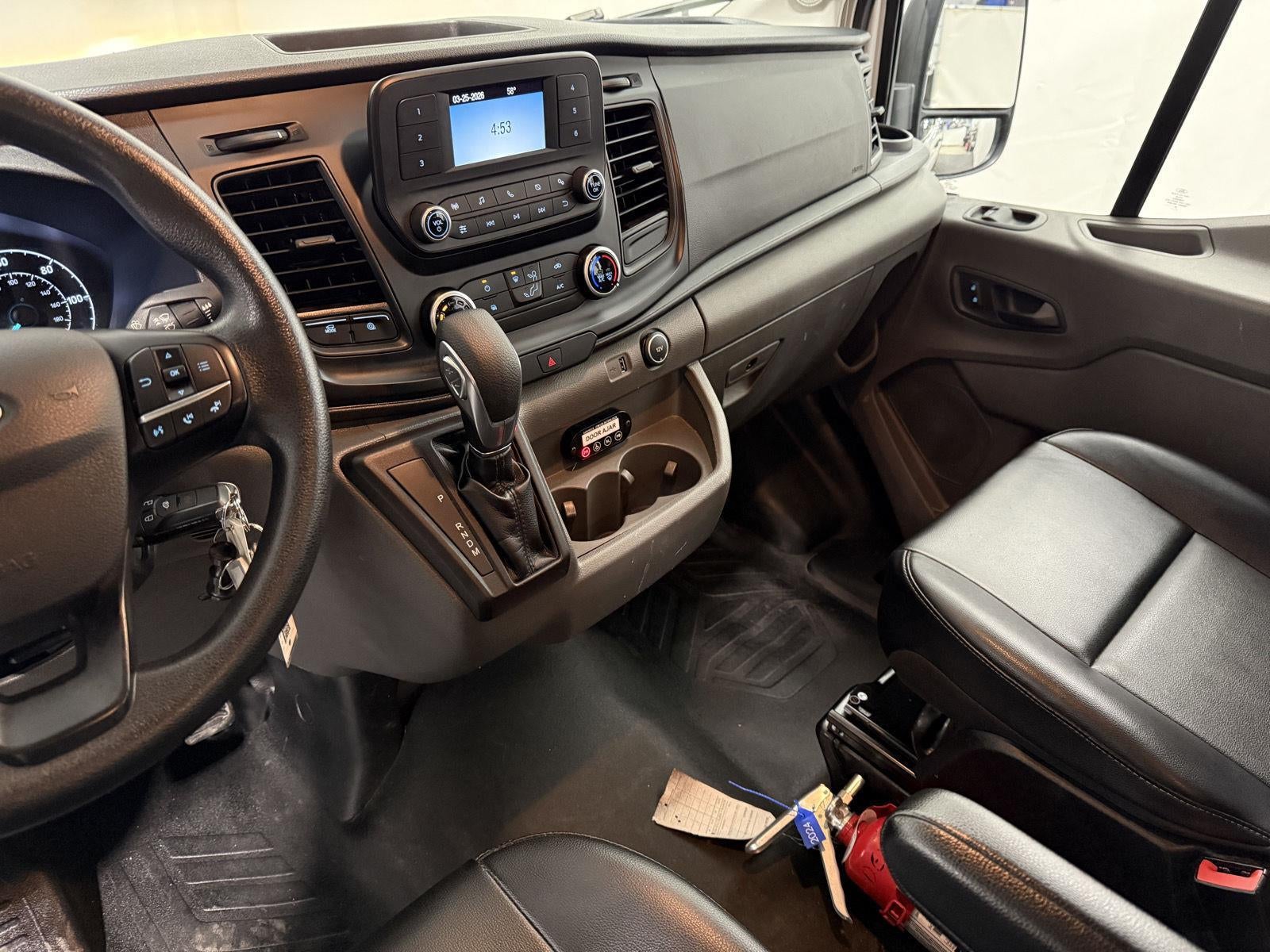 2020 Ford Transit Passenger Wagon XL