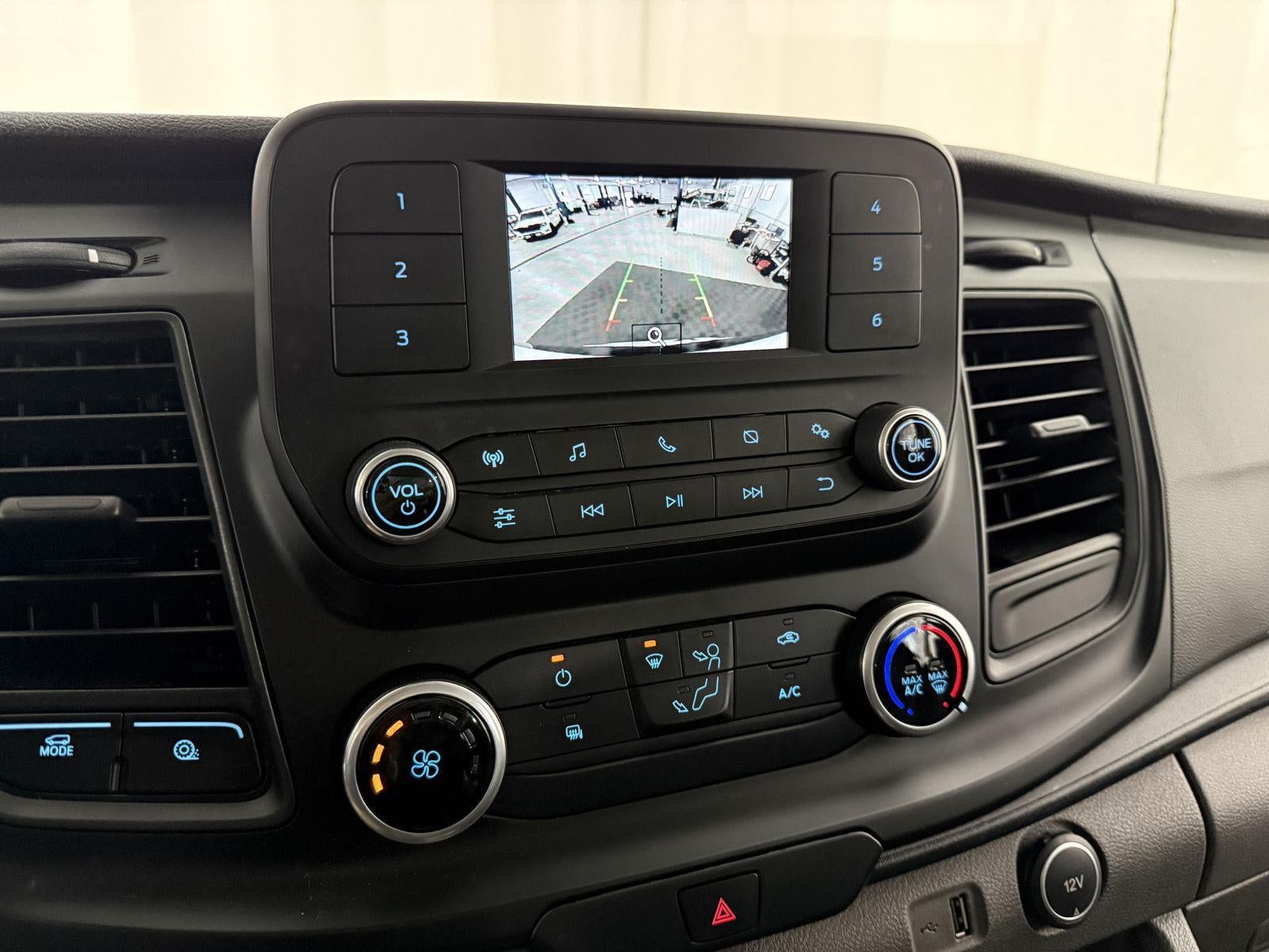 2020 Ford Transit Passenger Wagon XL