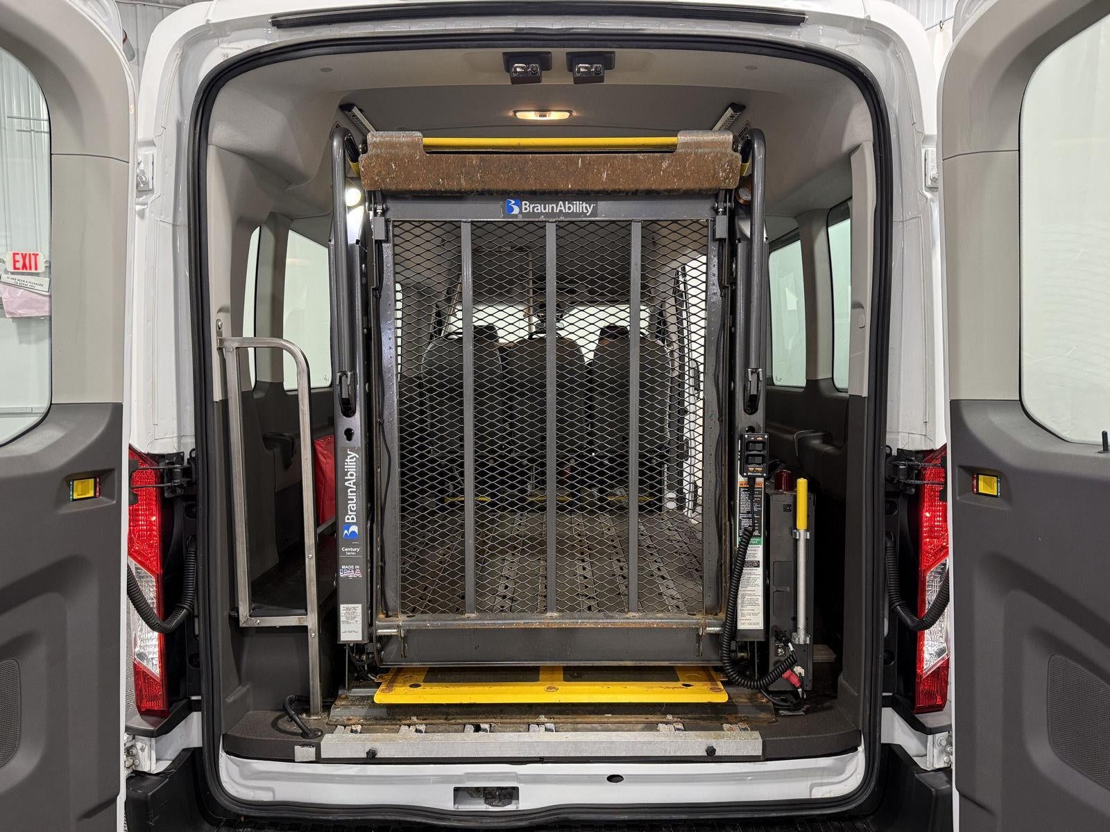 2020 Ford Transit Passenger Wagon XL