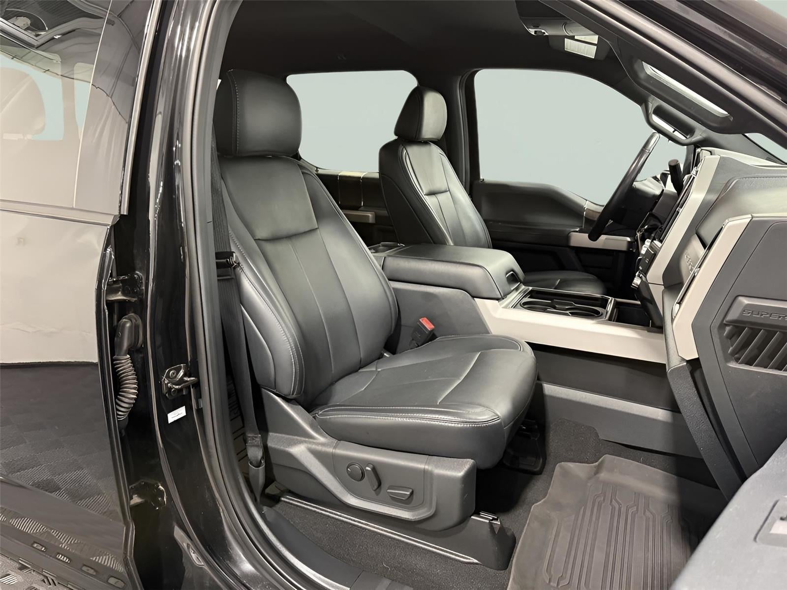 2022 Ford Super Duty F-250 Lariat