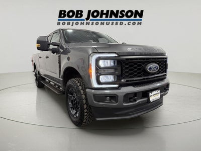 2023 Ford Super Duty F-350 SRW LARIAT